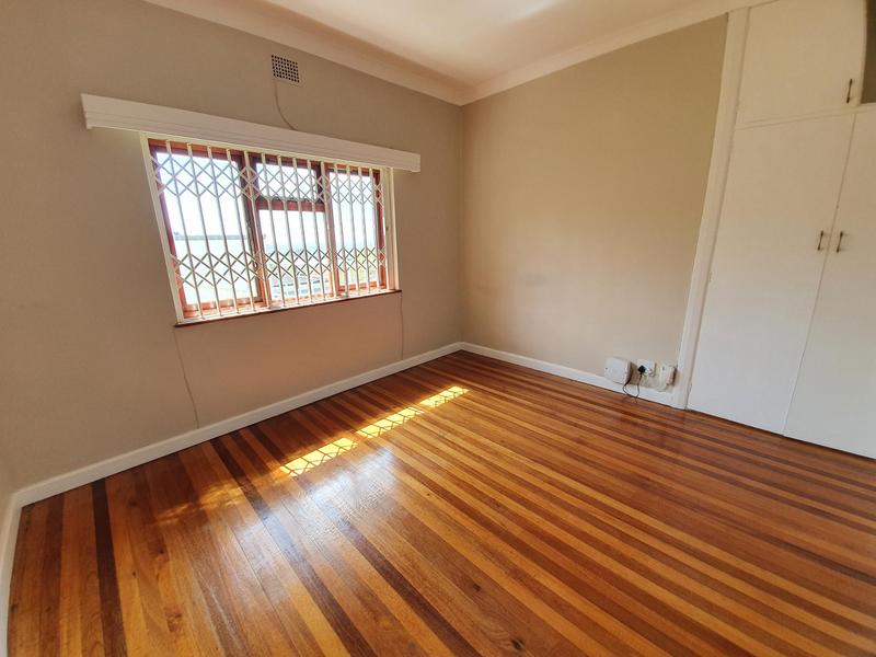 To Let 4 Bedroom Property for Rent in University Estate Western Cape